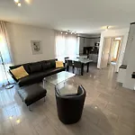 Lejlighed Chateau 01 *