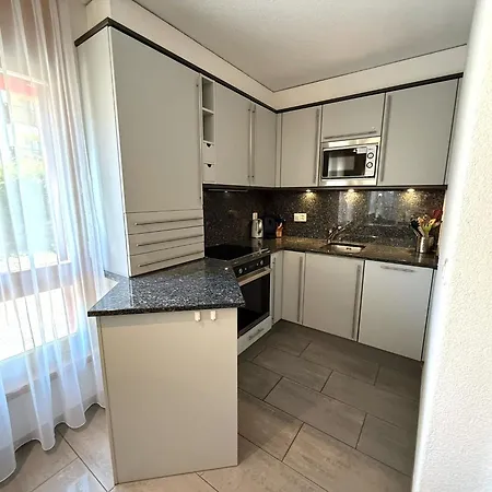 Chateau 01 דירה